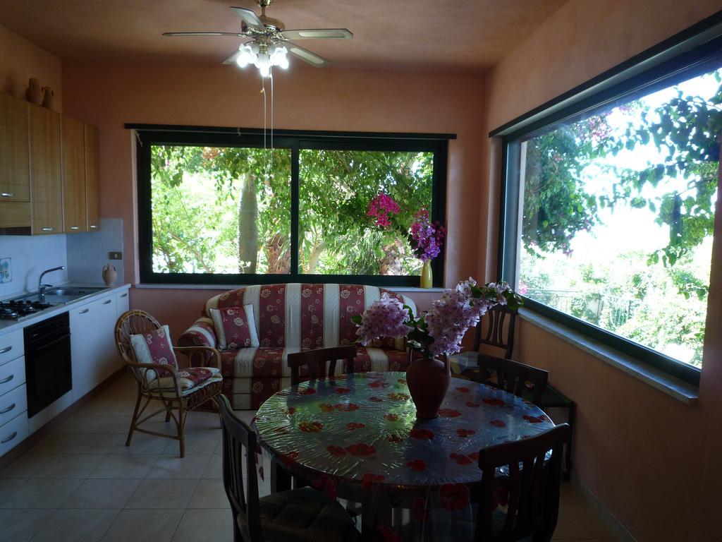 קאפו ואטיצ'אנו Villa Panthea חדר תמונה